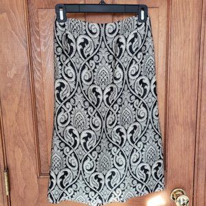 Talbots Collections Knee length Embroidered Skirt Sz 14
